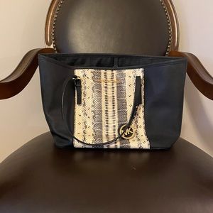 AUTHENTIC MICHAEL KORS BLACK SNAKESKIN LEATHER BAG